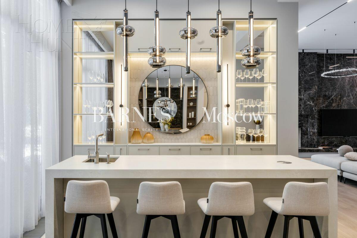 2-этажный коттедж 380 м² с отделкой