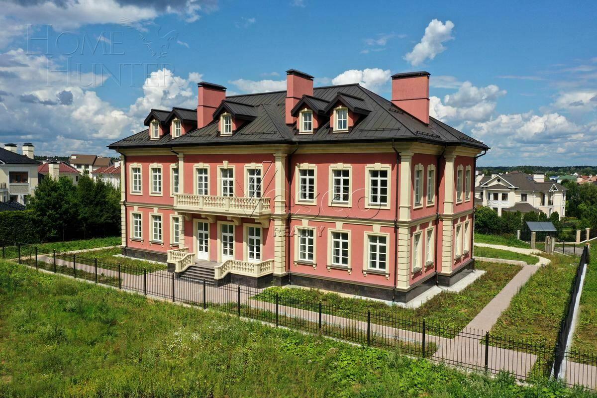 2-этажный коттедж 2 000 м² без отделки