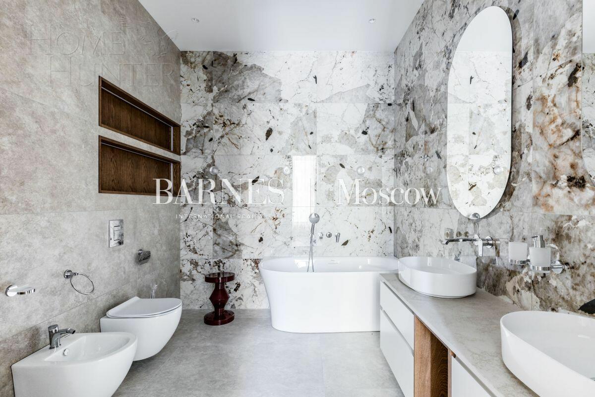 2-этажный коттедж 400 м² с отделкой