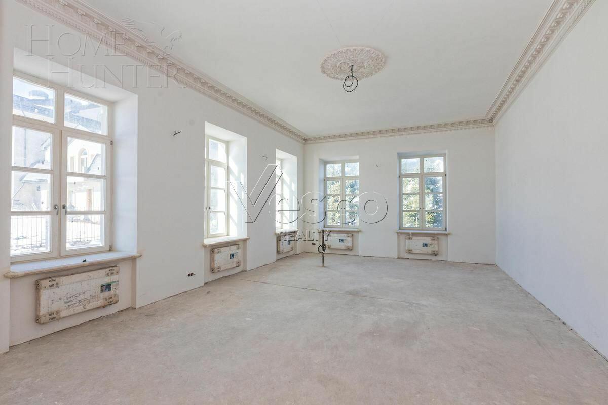 2-этажный коттедж 2 000 м² без отделки