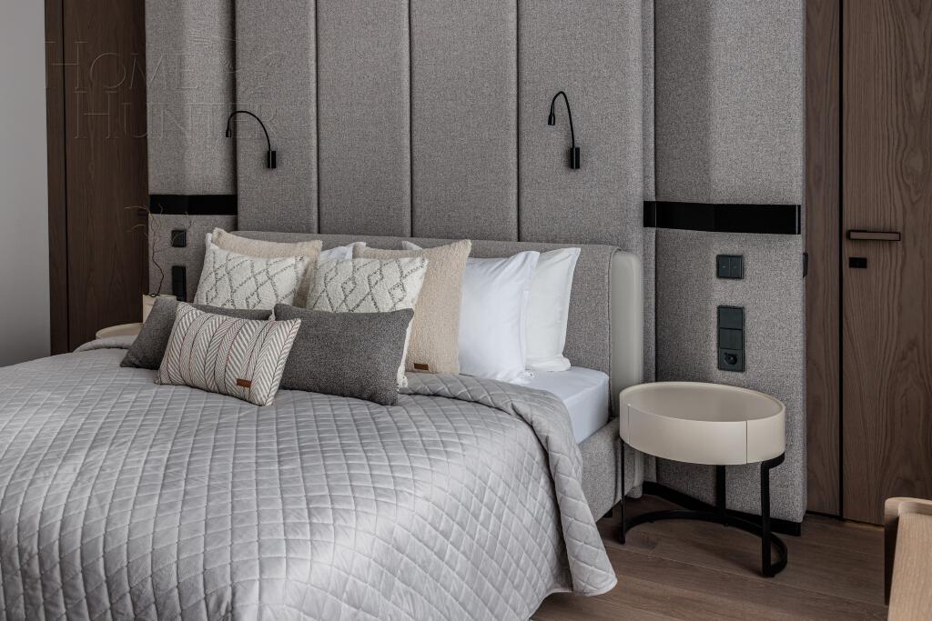 2-этажный коттедж 1 731 м² с отделкой