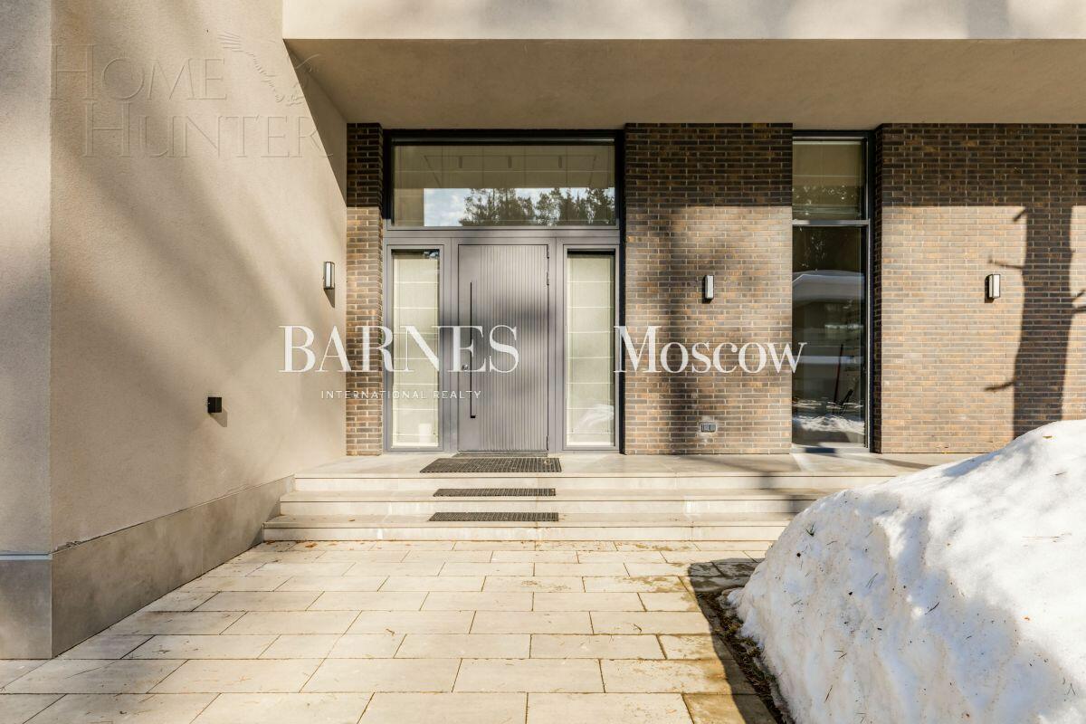 2-этажный коттедж 400 м² с отделкой