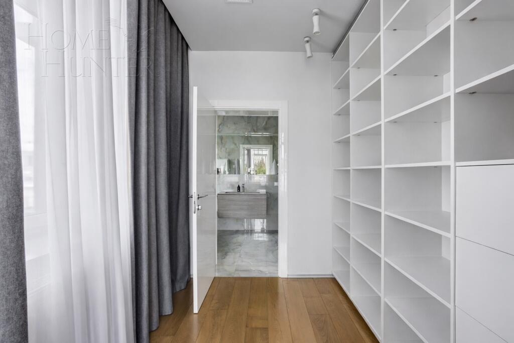 2-этажный коттедж 329 м² с отделкой