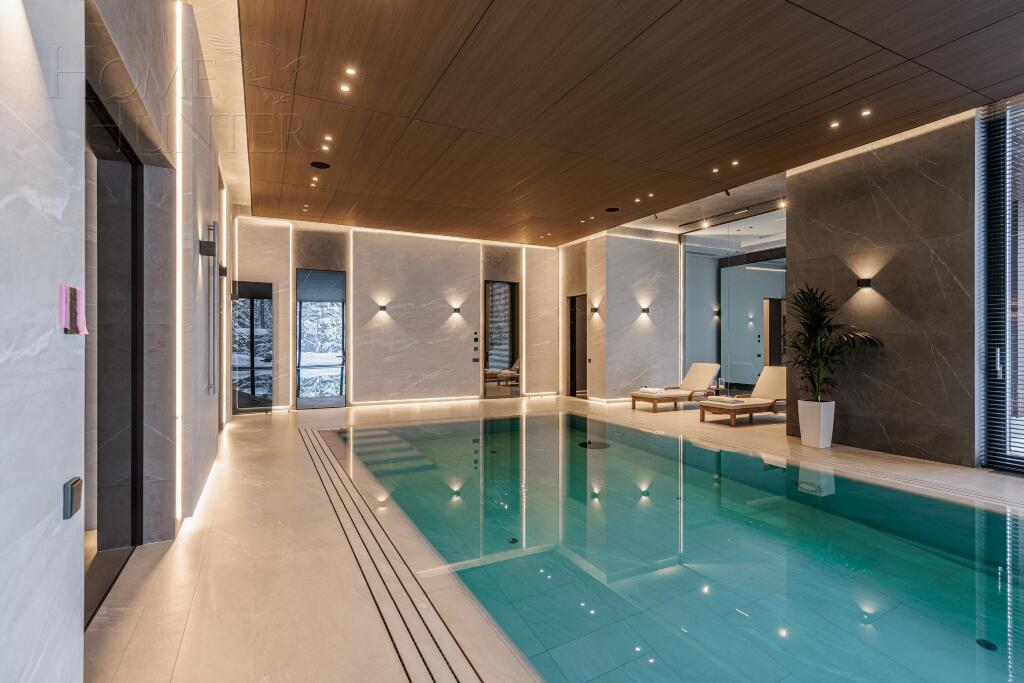 2-этажный коттедж 1 731 м² с отделкой