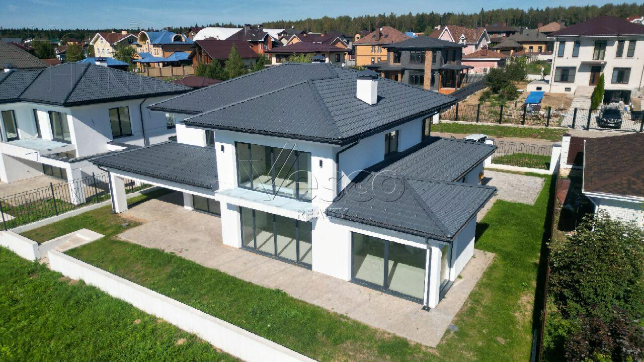 2-этажный коттедж 303 м² без отделки