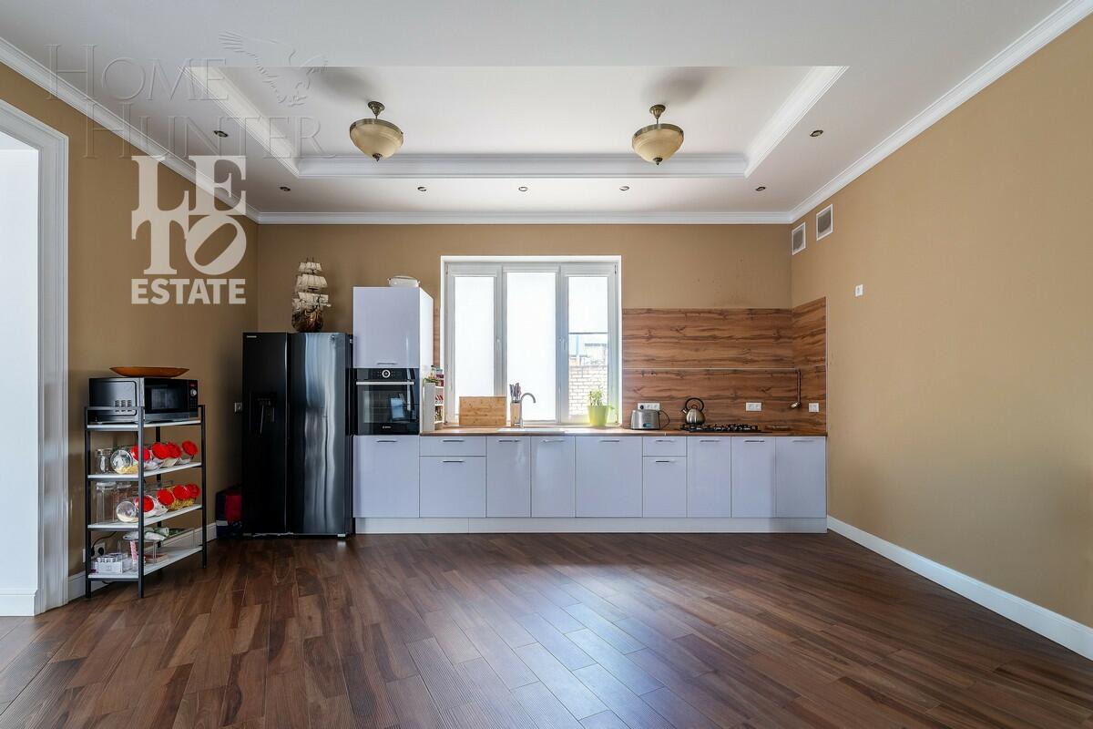 2-этажный коттедж 253 м² с отделкой