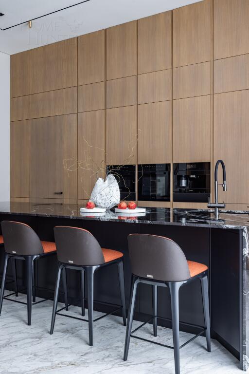 2-этажный коттедж 1 731 м² с отделкой