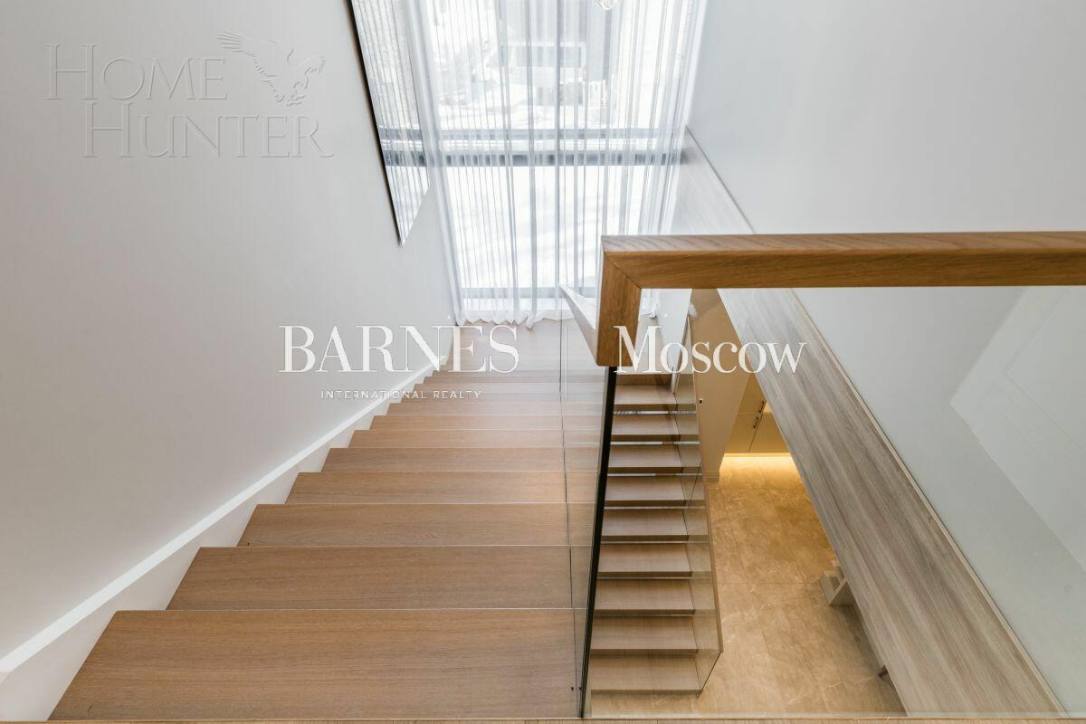 2-этажный коттедж 380 м² с отделкой