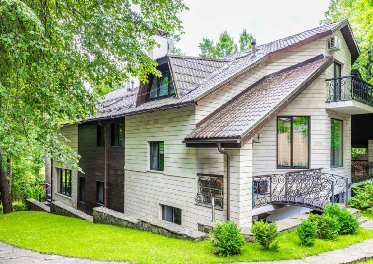 2-этажный коттедж 825 м² с отделкой