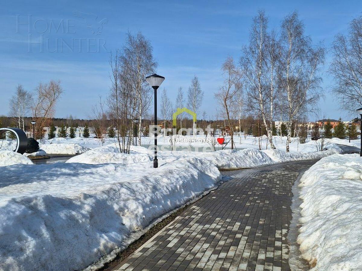 Участок 10.6 сот. в охраняемом поселке