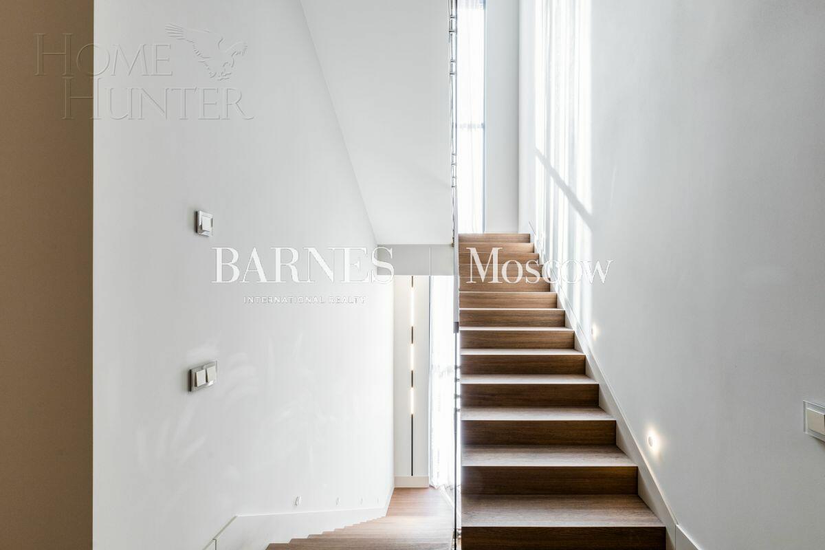 2-этажный коттедж 400 м² с отделкой