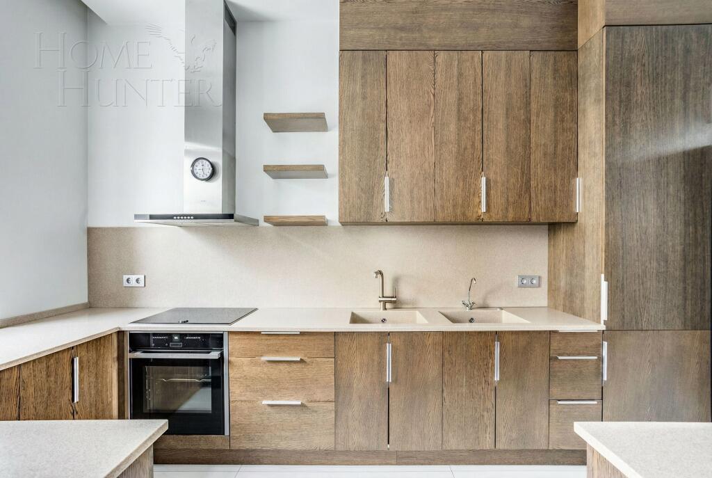 2-этажный коттедж 329 м² с отделкой