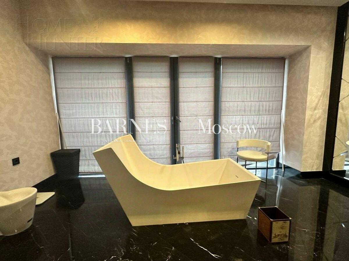 2-этажный коттедж 750 м² с отделкой