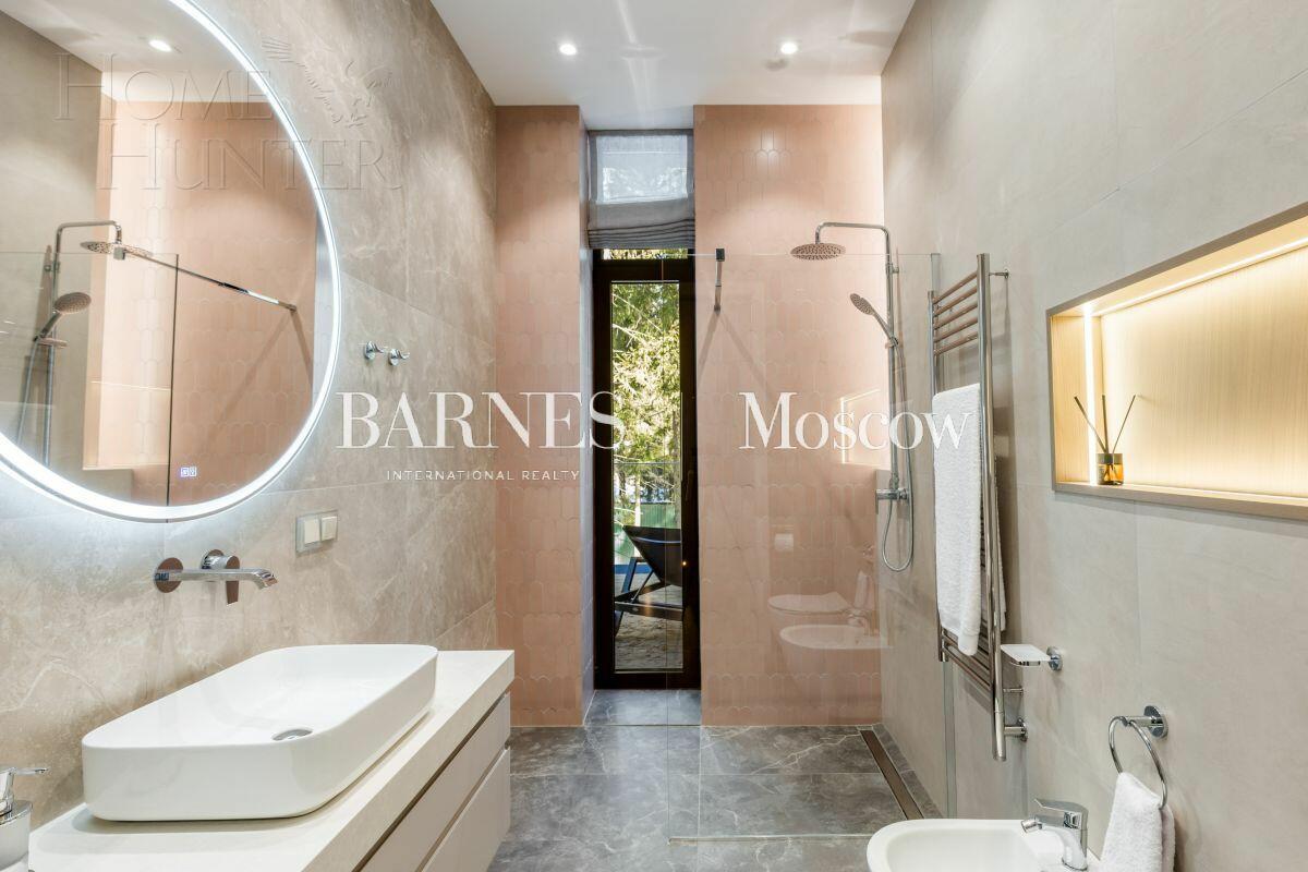 2-этажный коттедж 380 м² с отделкой