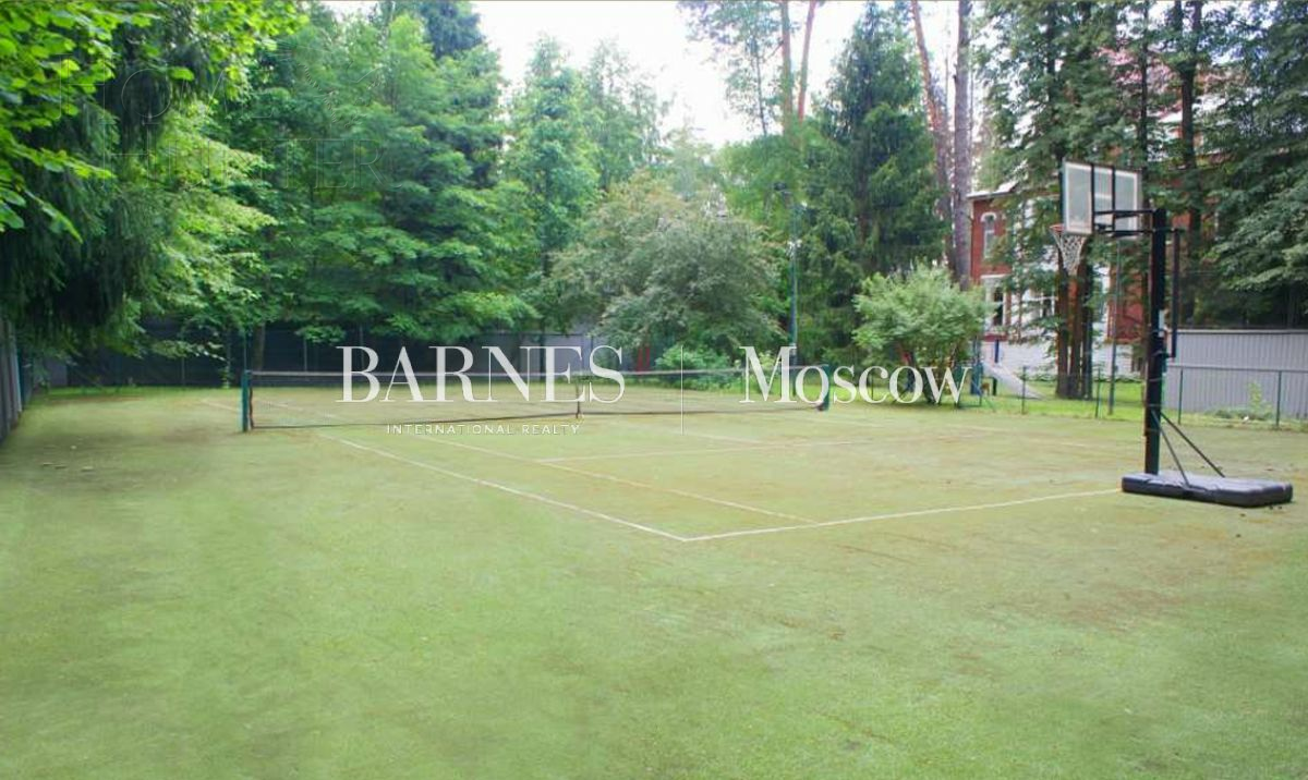 2-этажный коттедж 975 м² с отделкой