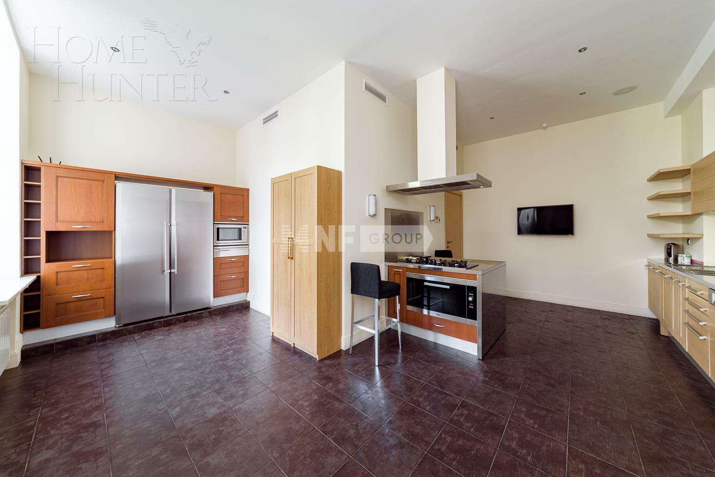 6-КОМН. КВАРТИРА С ОТДЕЛКОЙ 350 М² НА 4 ЭТАЖЕ