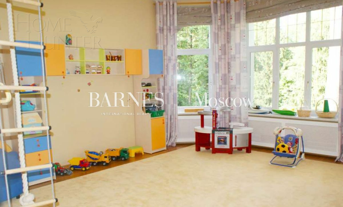 2-этажный коттедж 975 м² с отделкой