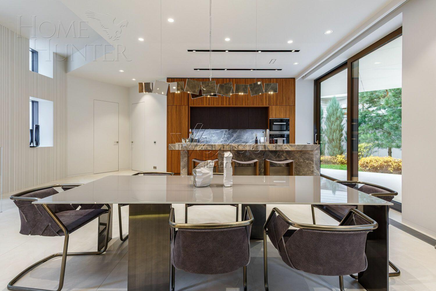 2-этажный коттедж 800 м² с отделкой