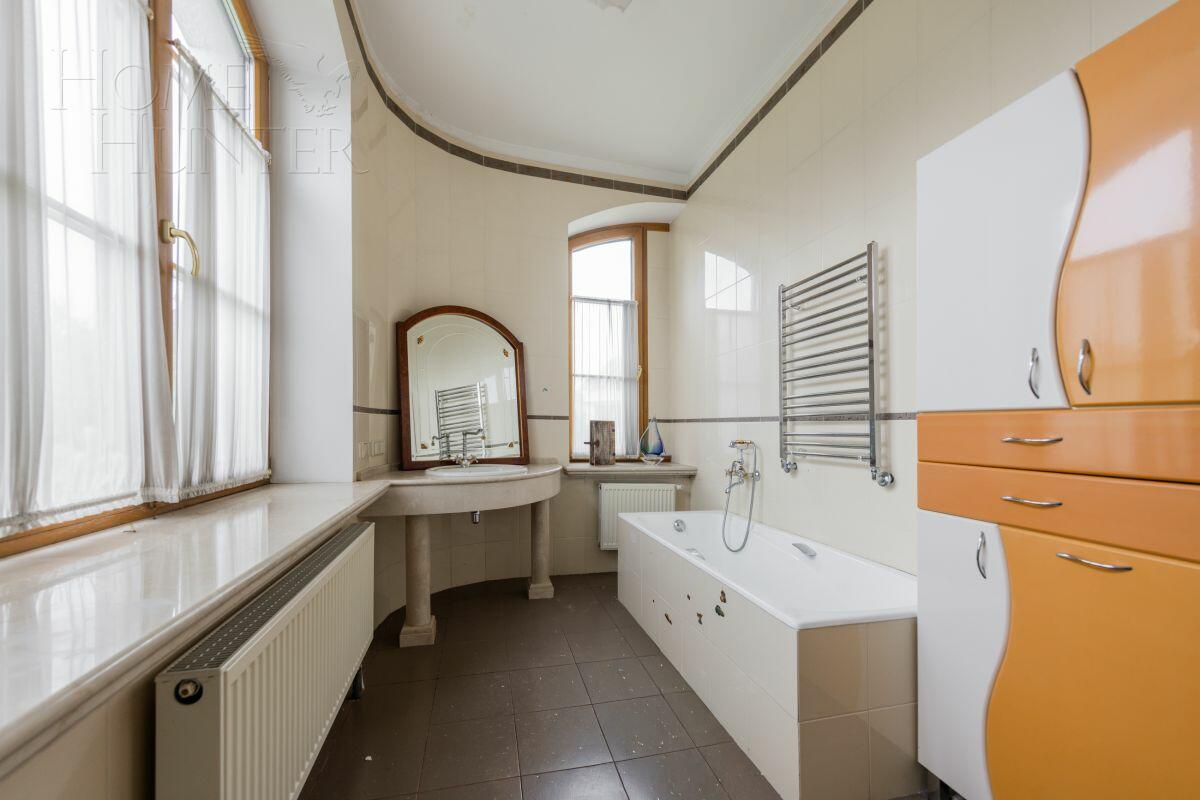 2-этажный коттедж 675 м² с отделкой