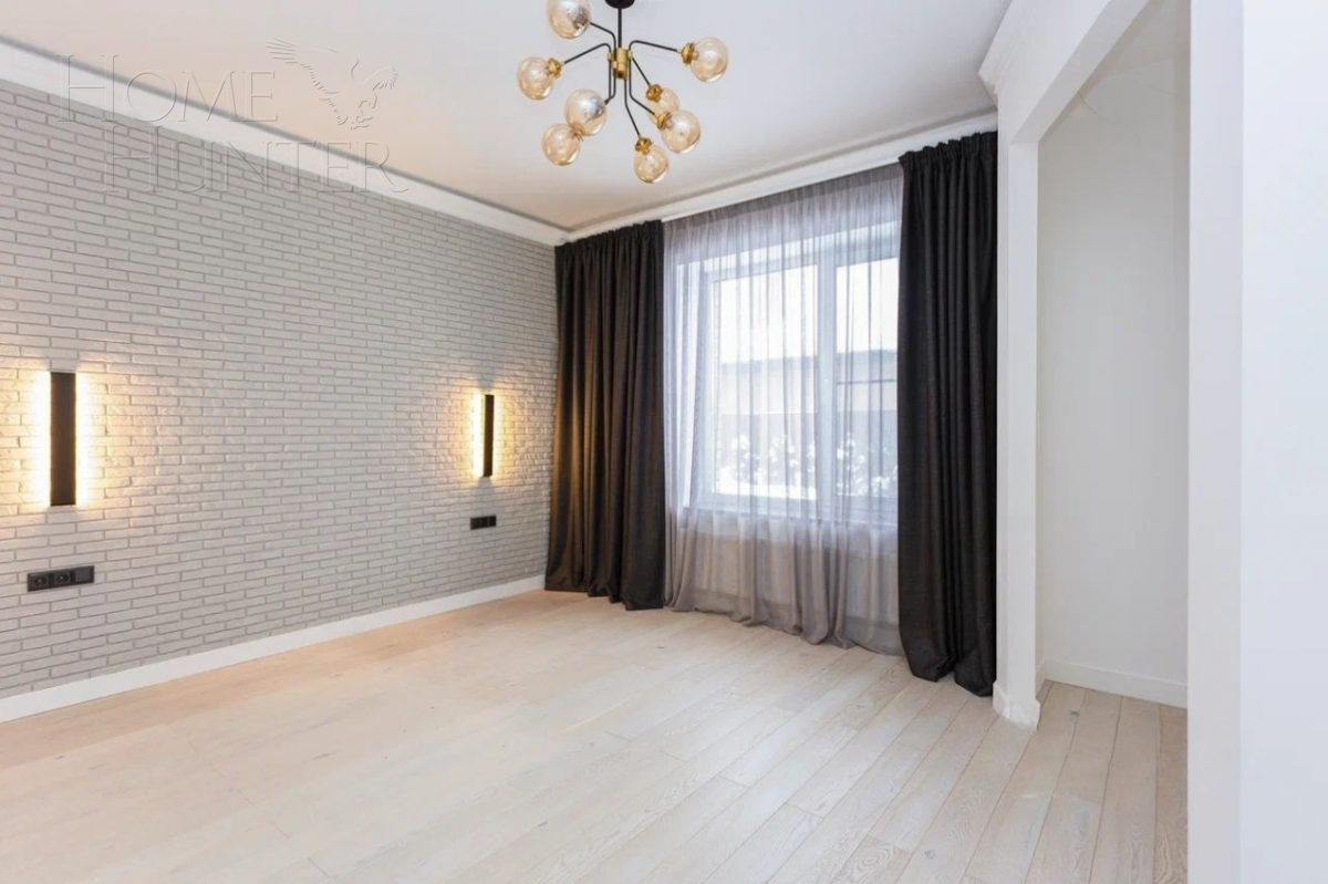 2-этажный коттедж 325 м² с отделкой