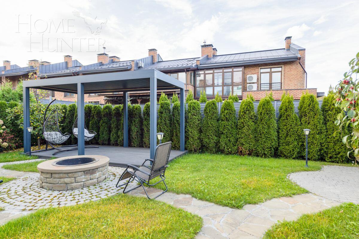 2-этажный таунхаус 205 м² с отделкой