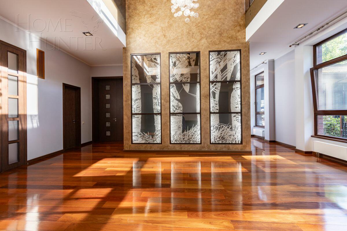 2-этажный коттедж 2 125 м² с отделкой