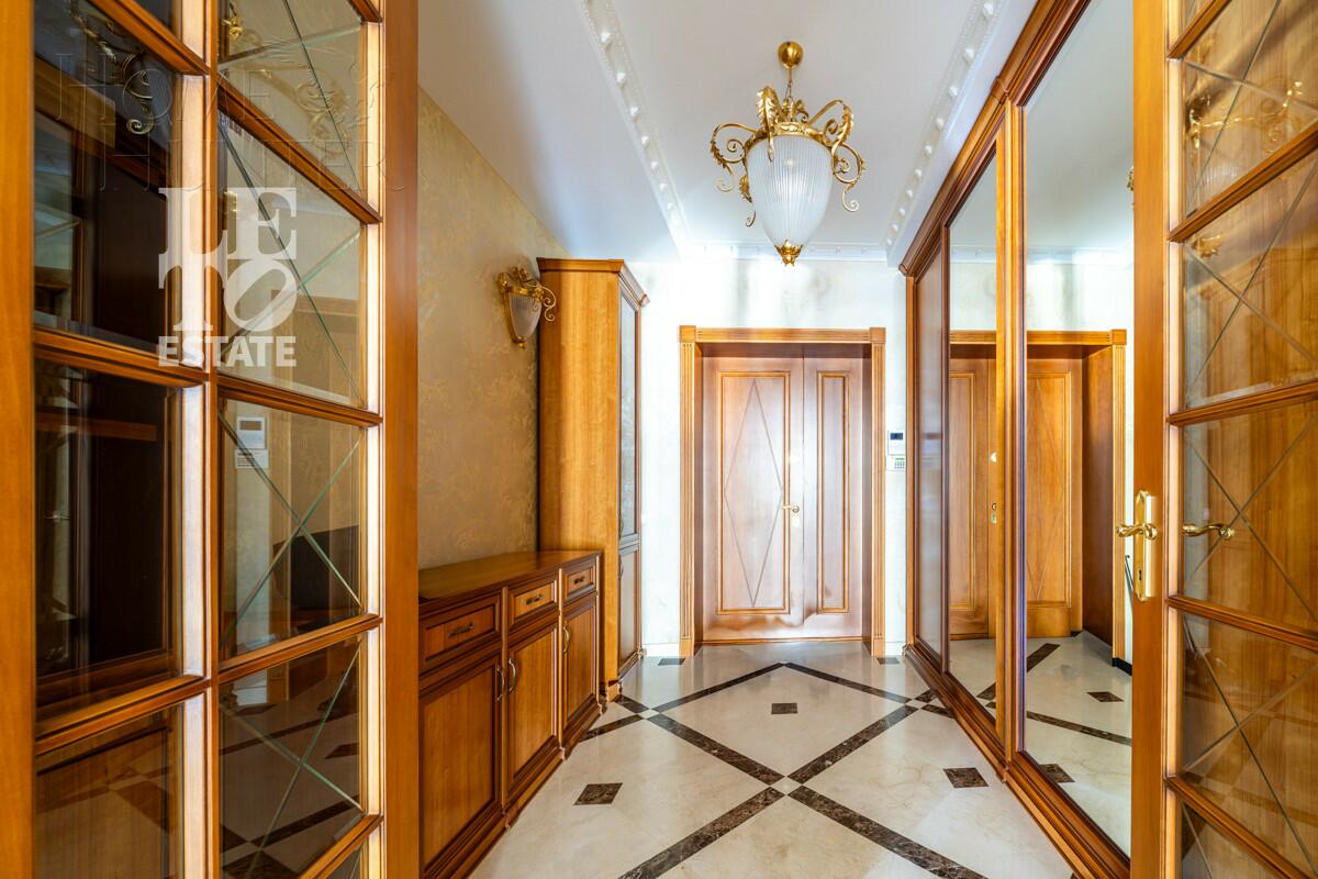 2-этажный коттедж 534.5 м² с отделкой