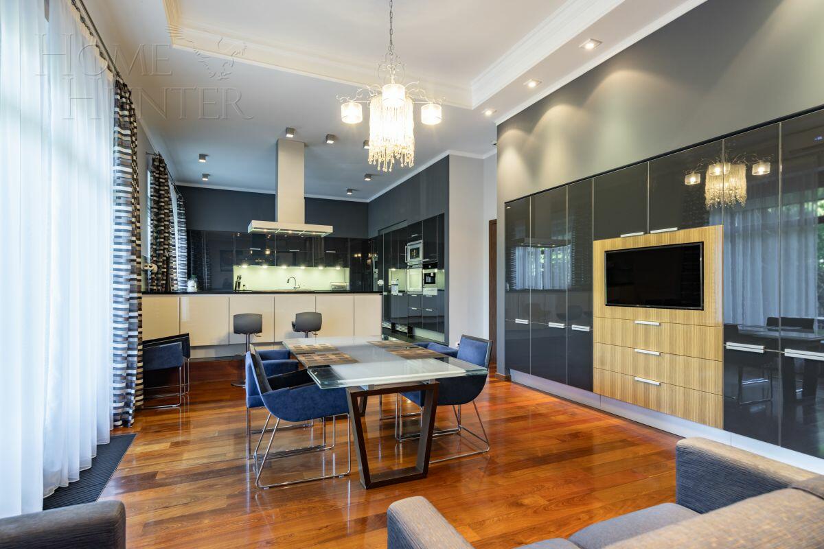 2-этажный коттедж 2 125 м² с отделкой