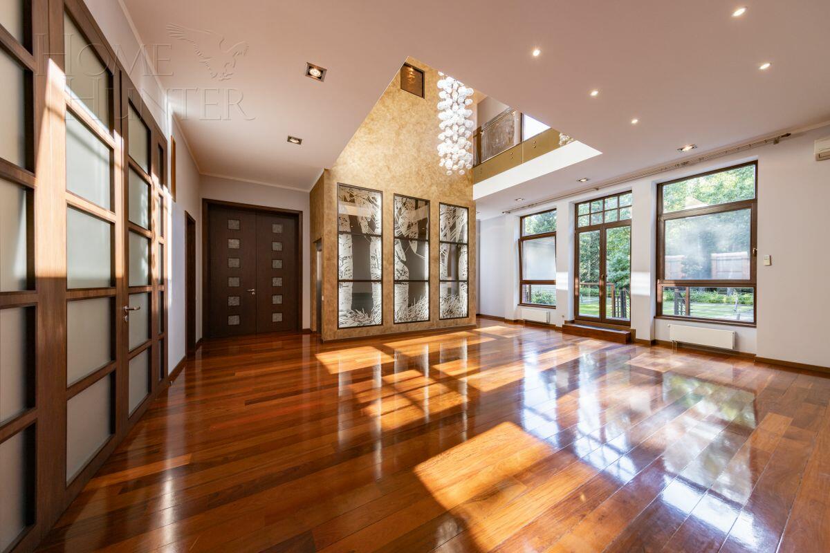 2-этажный коттедж 2 125 м² с отделкой