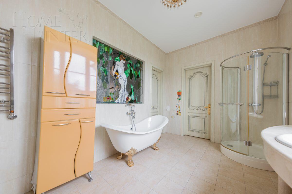 2-этажный коттедж 675 м² с отделкой