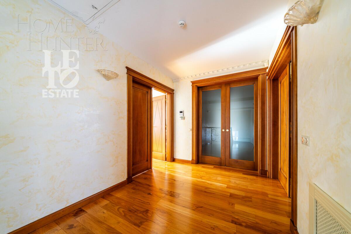 2-этажный коттедж 534.5 м² с отделкой