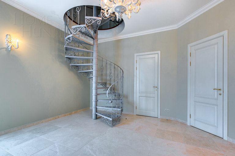 2-этажный коттедж 550 м² с отделкой