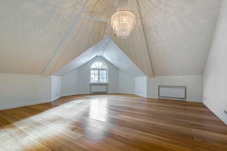 2-этажный коттедж 550 м² с отделкой