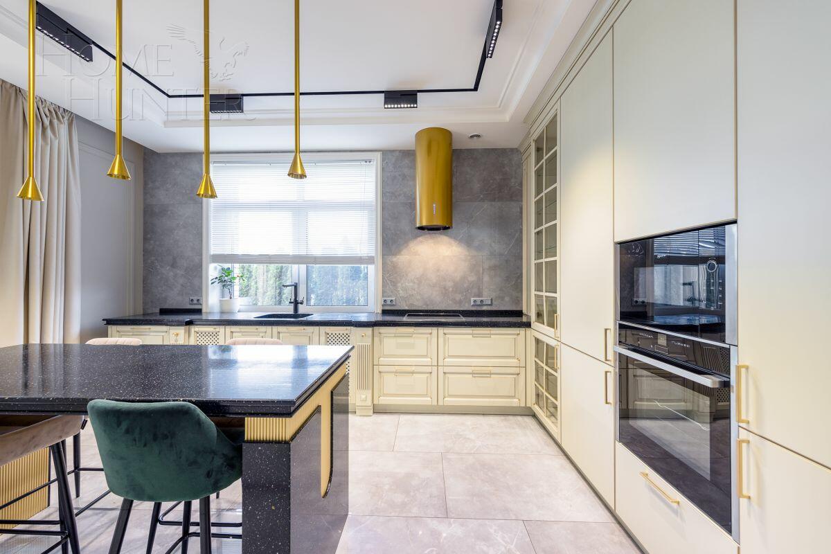 2-этажный таунхаус 205 м² с отделкой