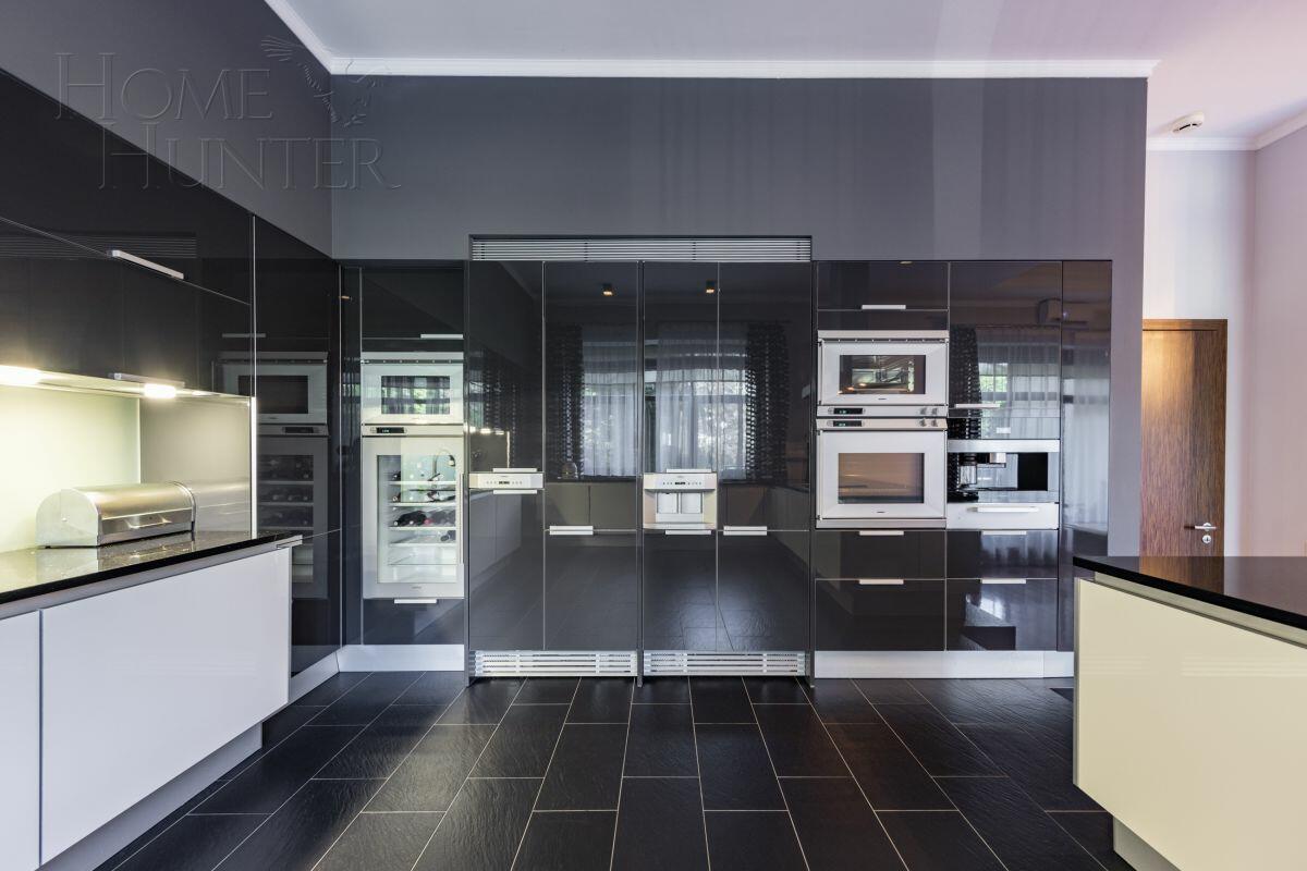 2-этажный коттедж 2 125 м² с отделкой