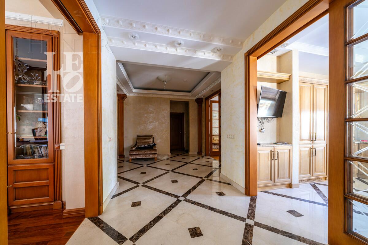 2-этажный коттедж 534.5 м² с отделкой