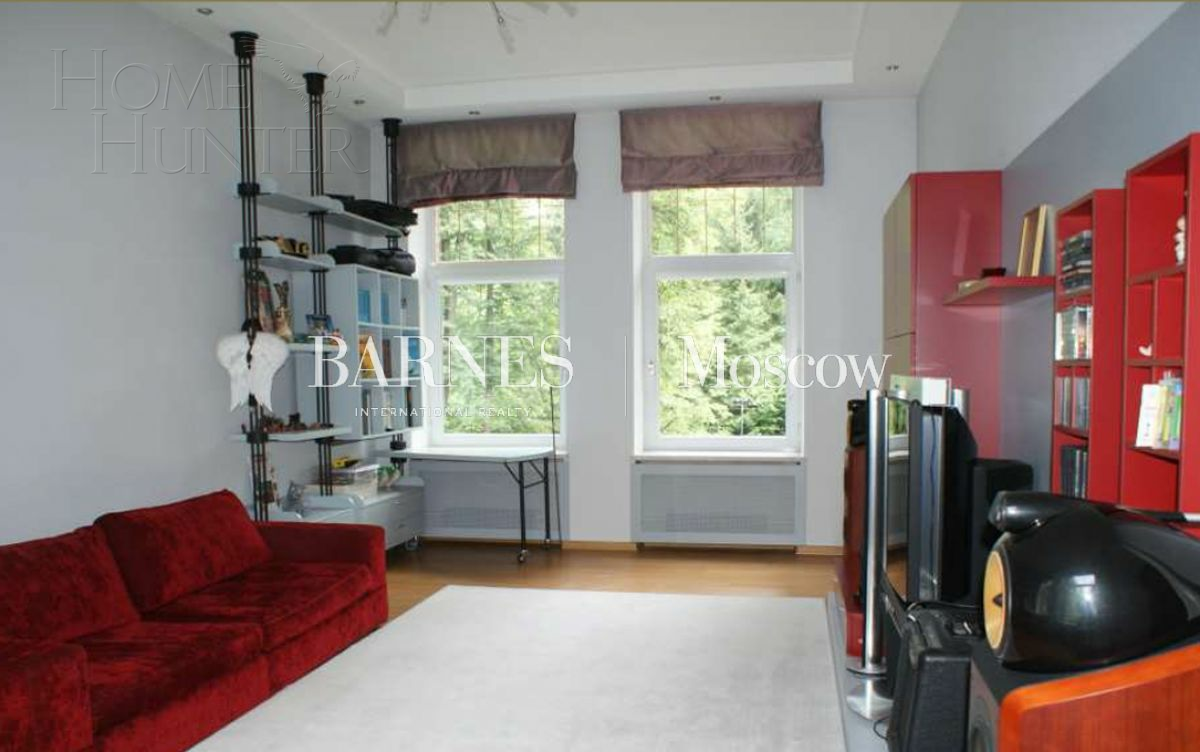 2-этажный коттедж 975 м² с отделкой