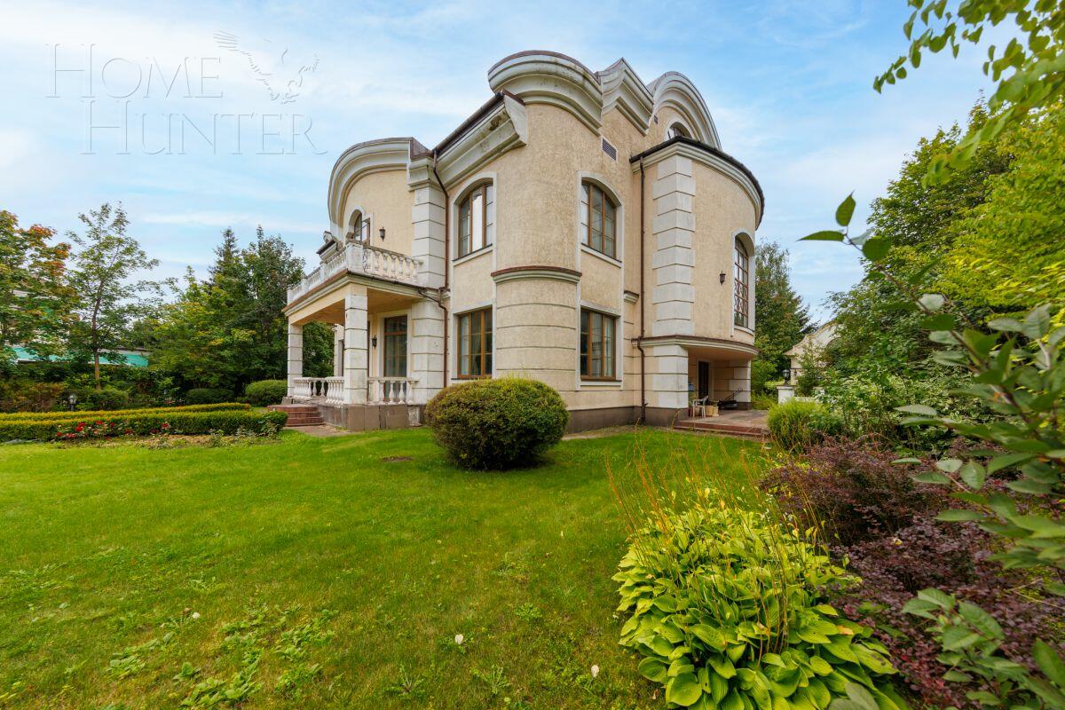 2-этажный коттедж 675 м² с отделкой