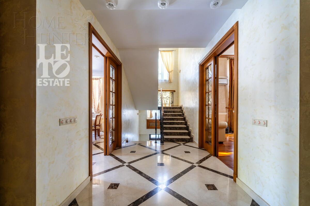 2-этажный коттедж 534.5 м² с отделкой