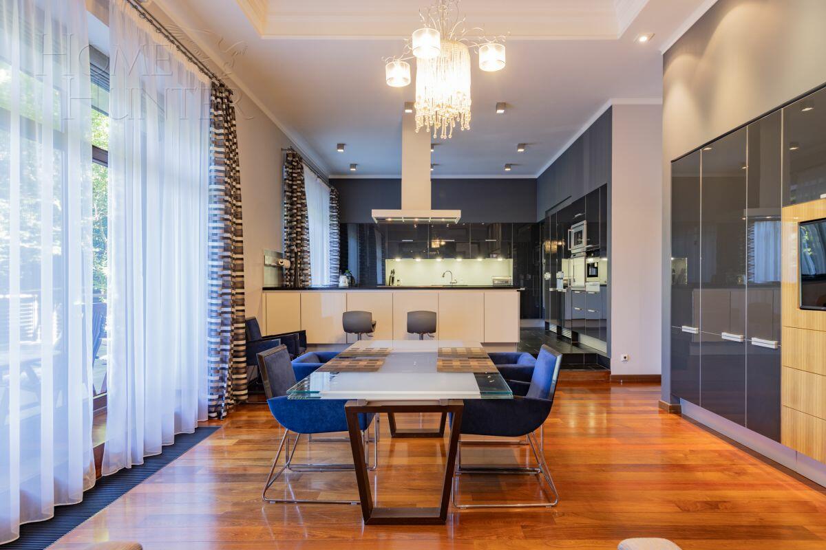 2-этажный коттедж 2 125 м² с отделкой