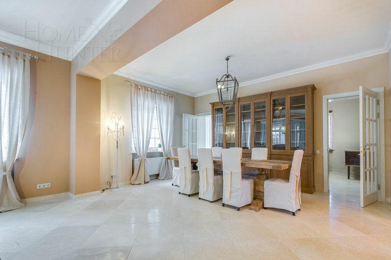 2-этажный коттедж 550 м² с отделкой