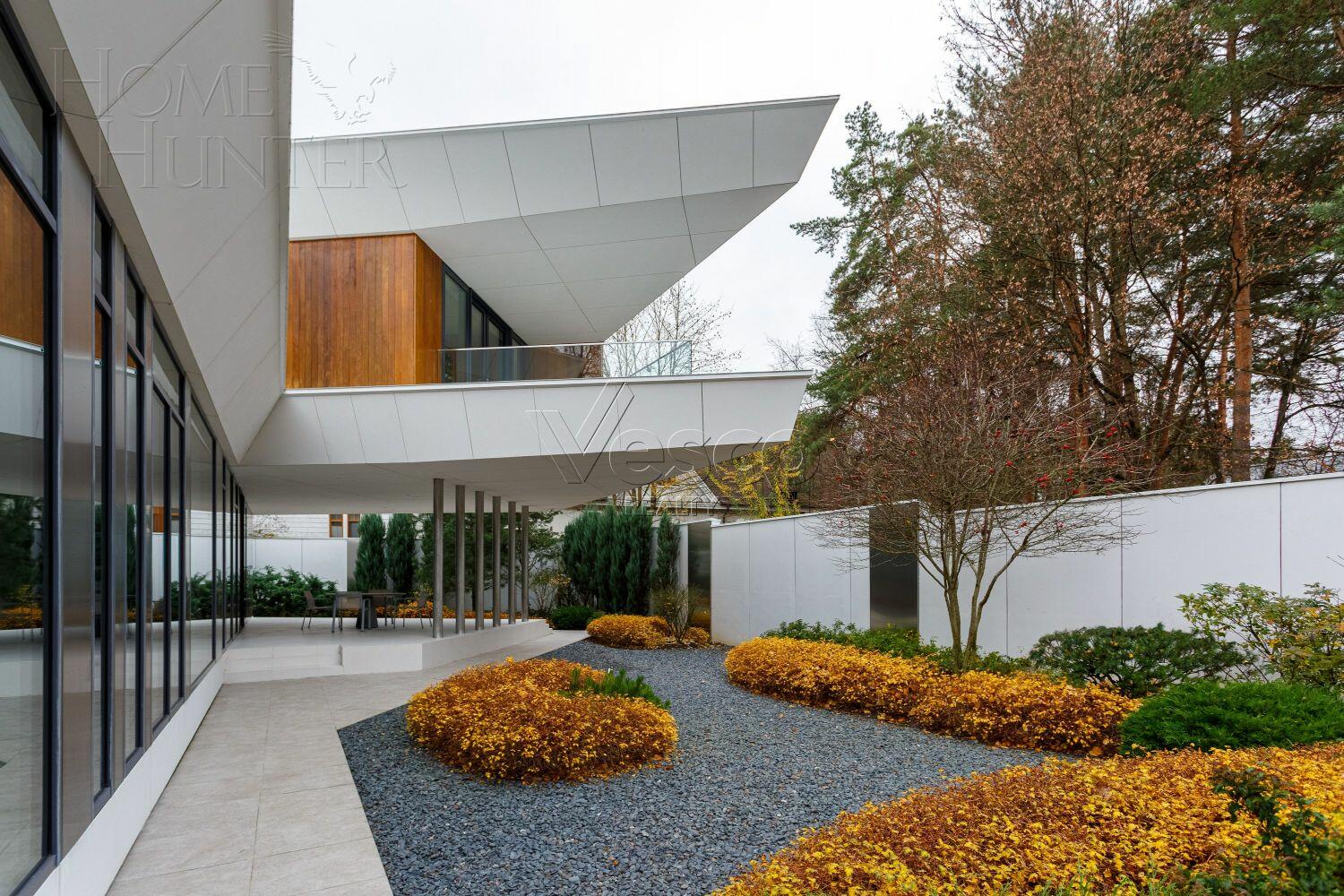 2-этажный коттедж 800 м² с отделкой