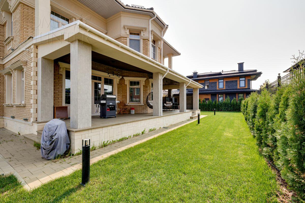 2-этажный коттедж 688 м² с отделкой