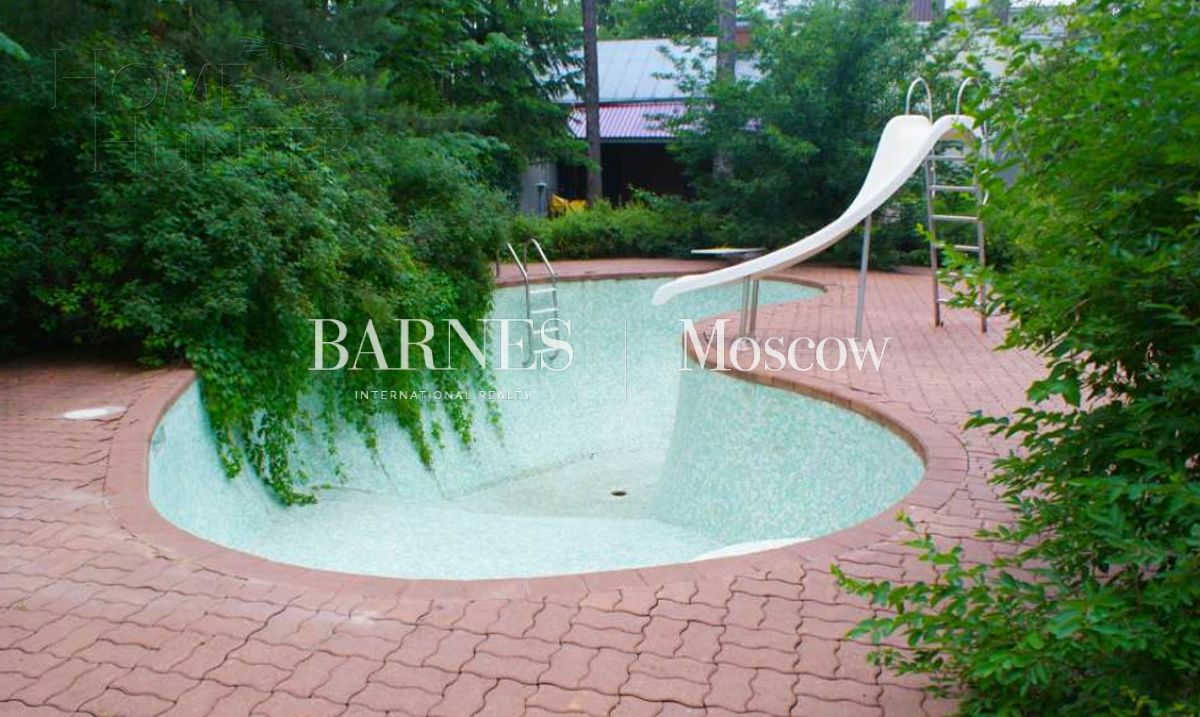 2-этажный коттедж 975 м² с отделкой