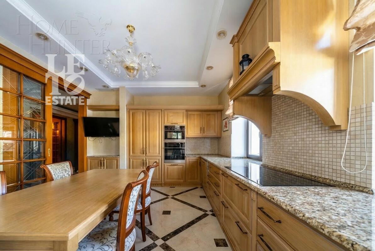 2-этажный коттедж 534.5 м² с отделкой