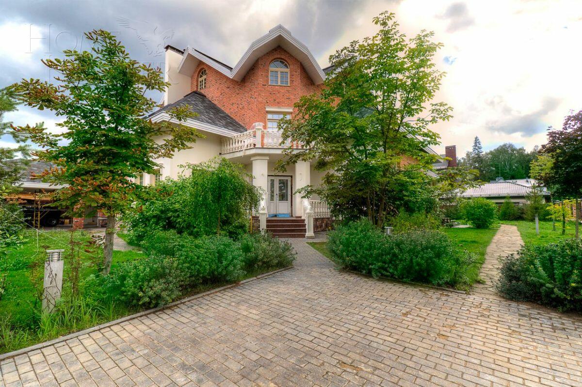 2-этажный коттедж 550 м² с отделкой