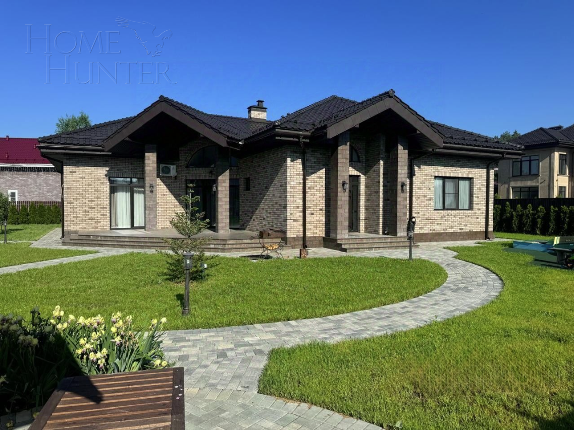 2-этажный коттедж 325 м² с отделкой