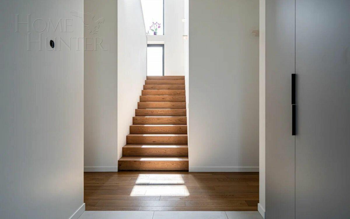 2-этажный коттедж 350 м² с отделкой