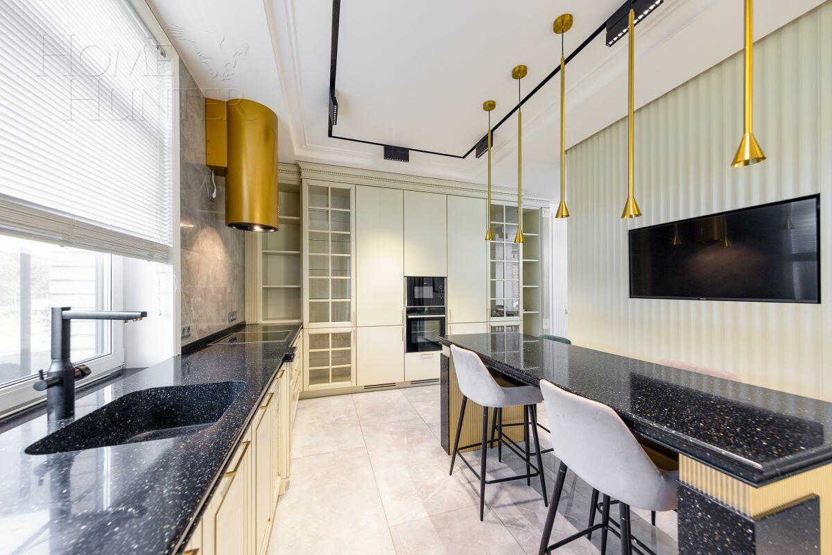 2-этажный таунхаус 205 м² с отделкой