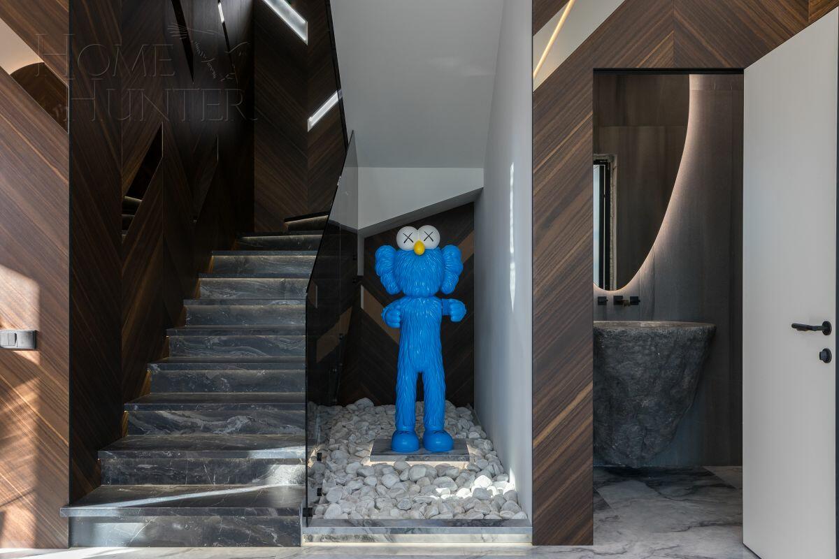 2-этажный коттедж 250 м² с отделкой